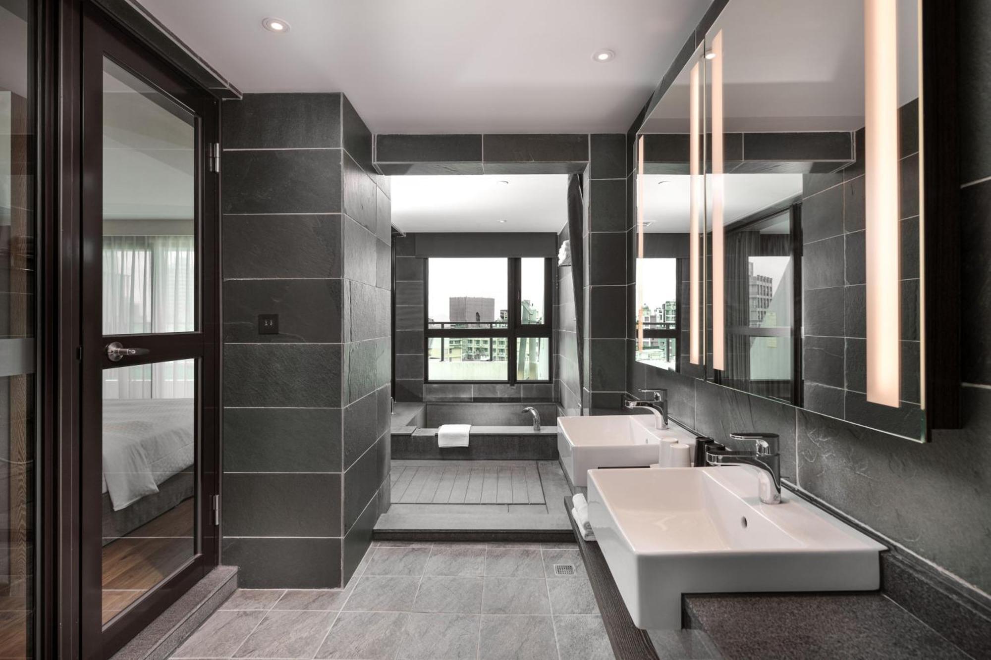 Four Points By Sheraton Yilan Jiaoxi Εξωτερικό φωτογραφία