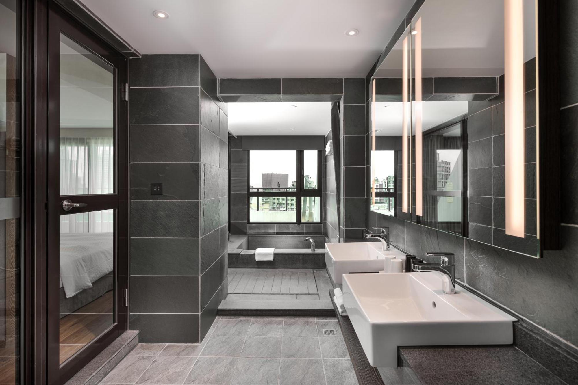 Four Points By Sheraton Yilan Jiaoxi Εξωτερικό φωτογραφία
